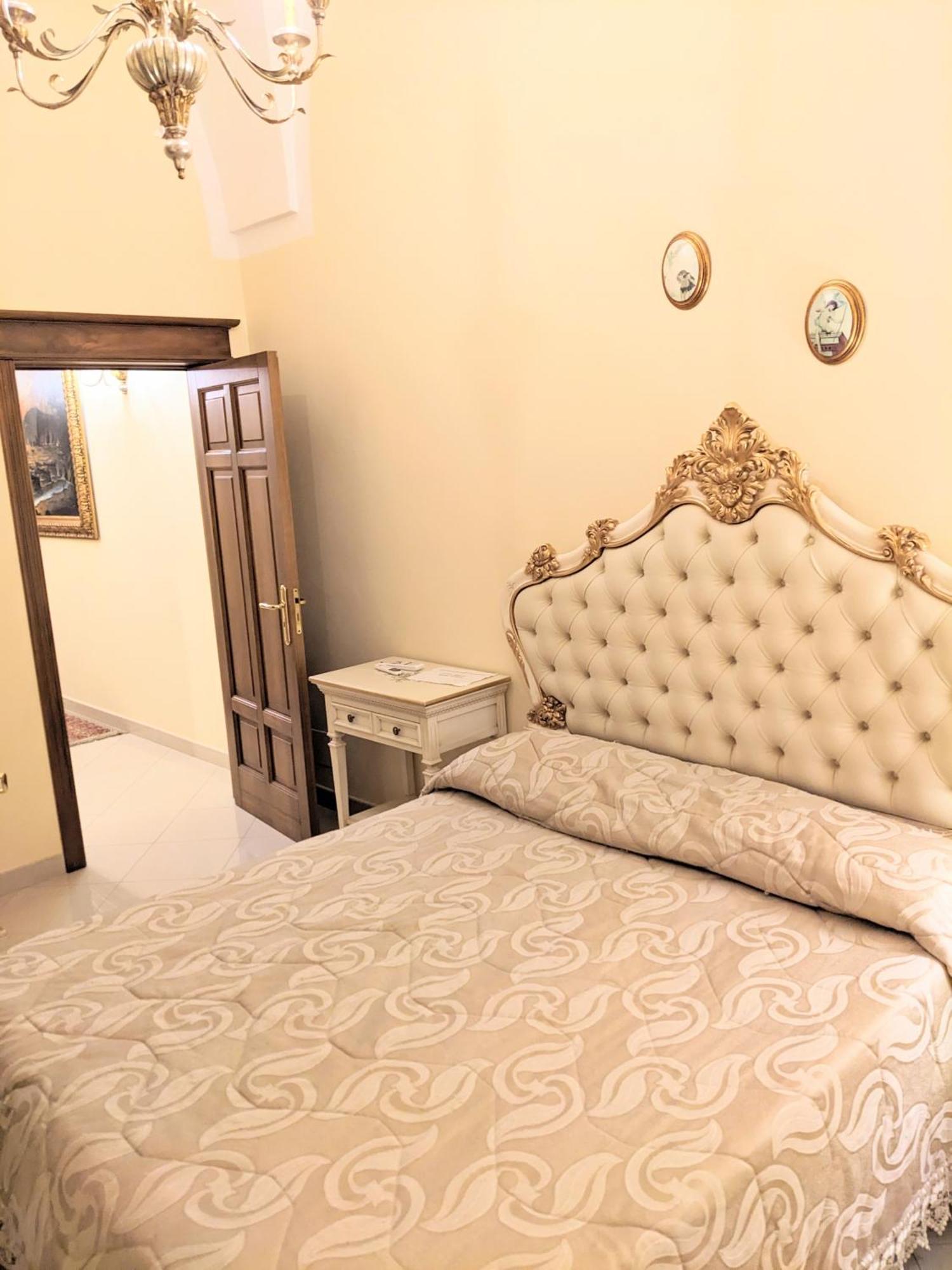 Castello Conti Filo Bed & Breakfast Torre Santa Susanna Eksteriør bilde